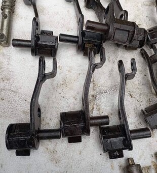Originální nové díly z vojenského depozitu Dněpr Ural K750 M - 6