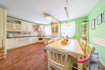 Prodej rodinný dům, 217 m2 - Provodov, ev.č. 58230 - 6