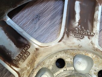 5x112 Audi A3 6,5Jx16 ET50 číslo 8P0601025AN alu disky - 6