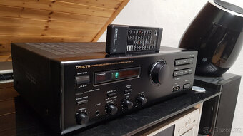 Onkyo A-8840 Stereo zesilovač + DO - 6