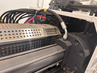 Vstřikovací lis na plasty BOLE IMM BLEKS230/C860 Nový - 6