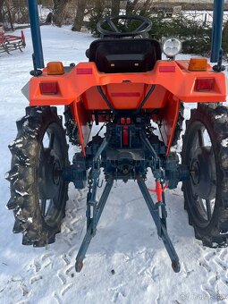Prodám malotraktor Kubota xb1, 4x4 - 6