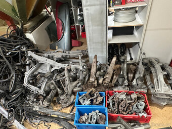 Prodám díly BMW E30,E28,E24,E32,E3,E21,E12 - 6