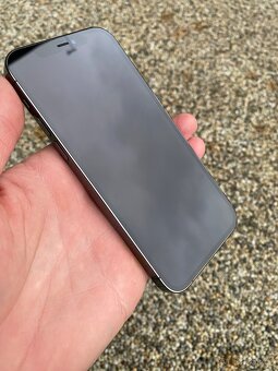 IPhone 12 Pro - baterie 96% - 6