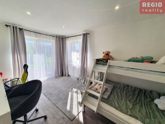 Pronájem bytové jednotky 2+kk, 57,5 m2 v rodinném domě v Náv - 6