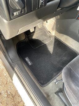 Opel Vectra A 2,0i 85kw , TK do 10.12.2026 - 6