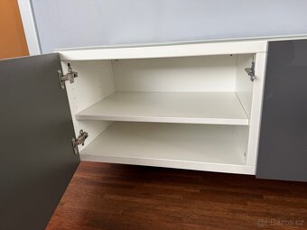 Skřínka pod TV - 6