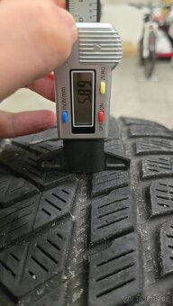 Zimní pneu Pirelli Scorpion Winter 285/40 R21 109V 6,5 mm - 6