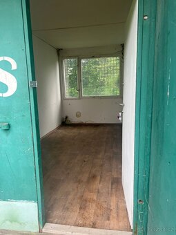 Stavební buňka s oknem a dveřmi, rozměr buňky 6x2.45x3m - 6