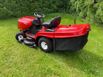 Zahradní traktor Jonsered , Yard Pro - 6