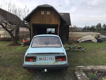 Škoda 120 GLS 40,5 5 stupnová převodovka najeto 52 tis km - 6