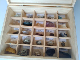 Sbírka minerálů velká, 25 ks + dřevěný box - 6