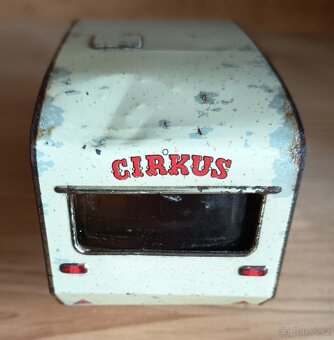 Obytný přívěs cirkus - 6