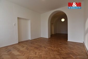 Pronájem bytu 4+1, 104 m², Jičín, ul. Valdštejnovo náměstí - 6