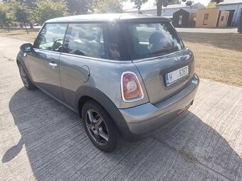 Mini Cooper 1.4 70 kW, 2009, najeto 84t km - 6