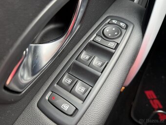 Renault Fluence 1.6i ,  81 kW benzín, 2010 - 6