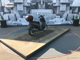 Aprilia SPORTCITY 200i - 6