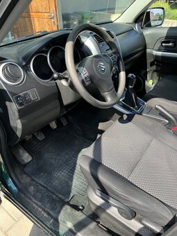 Prodám Suzuki Grand Vitara 2.0 benzín 4x4 - 6