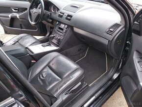 Volvo XC90 D5 AWD Momentum 7 míst - 6