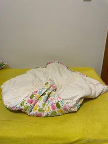 Kvalitní péřová zavinovačka s krásným práčkovým motivem - 6
