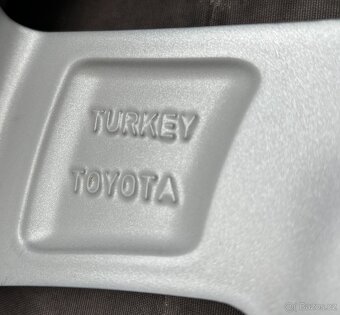 Originální Alu kola 4x100 Toyota Aygo 175/65/17 DOT22 - 6