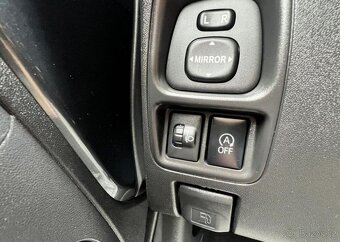 Peugeot 108 1.0i KLIMATIZACE TEMPOMAT ALU manuál 51 kw - 6