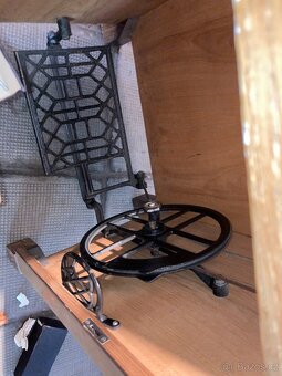 Šicí stroj Minerva M16 skříňový - 6