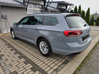 VW Passat Combi r. 3/23 110kW 2.0nafta DSG - 6