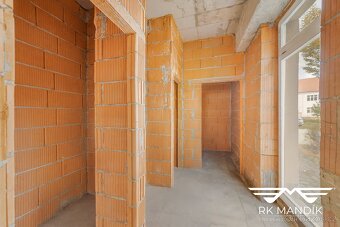 Prodej obchodního prostoru 90 m², Odolena Voda, ev.č. 700 - 6