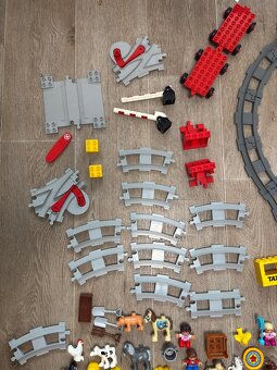LEGO DUPLO – vlak, koleje, výhybky, kostky, farma, zvířata - 6