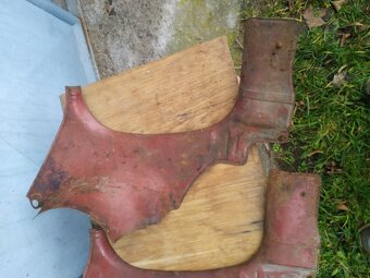 podsedlový plech - 6