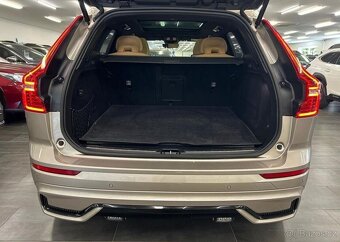 Volvo XC60 T8 AWD Ultimate+ DARK záruka 335 kw - 6