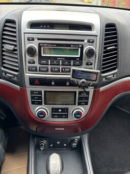 Prodám Hyundai santa fe 2.2 crdi automat rv 2006 - 6