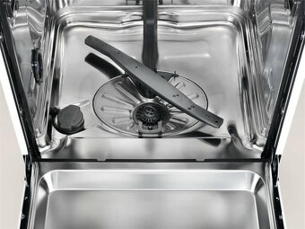 Zánovní myčka nádobí Electrolux ESF 5511 LOW - 6
