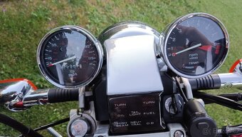 Honda VT700 C RC19 Shadow - 6