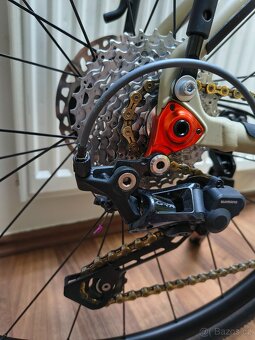 Expediční Gravel s FOX vidlicí - 6