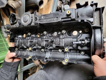 Hlava víko motoru písty vačky čerpadlo N47d20a N47d20c BMW - 6