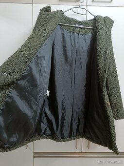 Dámský zelený zimní kabát s vlnou a kapucí, vel. L/XL - 6