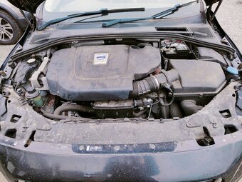 Volvo V60 R-DESIGN 2,0 D3 120kw - Náhradní díly - 6