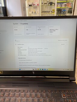 Acer Nitro V 16 AI - 6