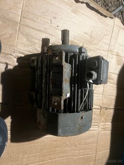 Prodám Elektromotor 1.1kw 1700ot. - 6