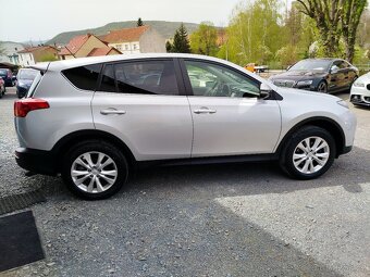 Toyota RAV4 2,2 D-4D 110 kW STYLE 4X4,r.v.2013,naj.212.515km - 6