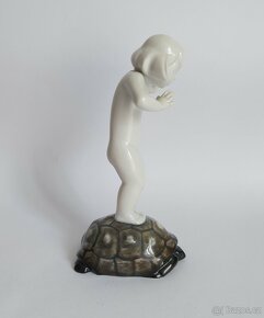 Putto stojící na želvně - Rosenthal - 6