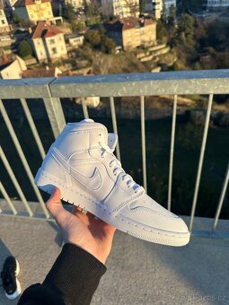 Jordan 1 Triple White - 6