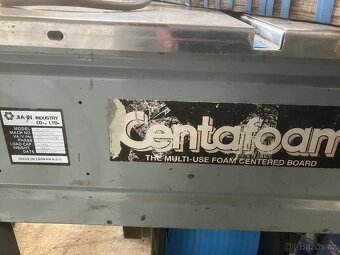 Poloautomatická páskovačka Centafoam - 6