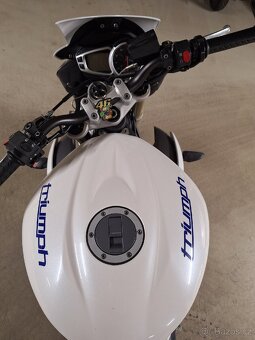 Triumph Street triple 675 - 6