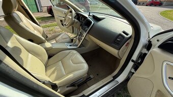 Volvo XC60 D5 AWD - 6