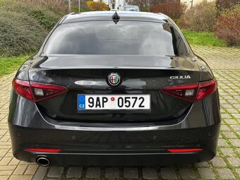 Alfa Romeo Giulia 2.2 JTDM Kůže Automat Navigace Adapt. Temp - 6