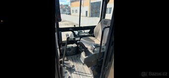 Caterpillar 2,8 tun 302,5 - 6