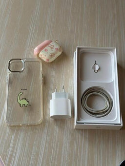 iPhone 15 Plus 256GB modrý – s AirPods 3 🎧📱  Predám iPhone - 6